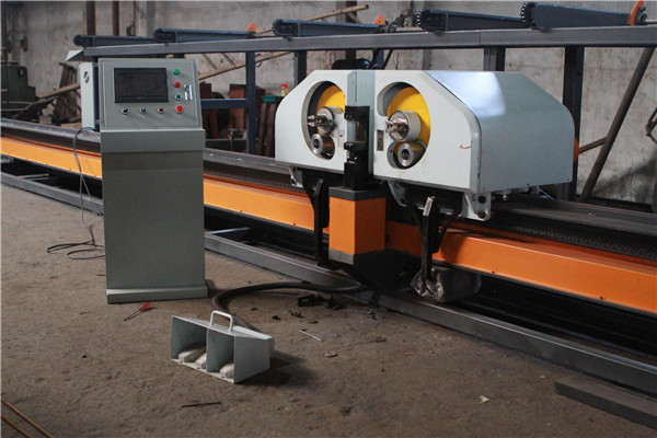 Вертикальна деформація арматурної стрічки згинається, подвійне згинання головки